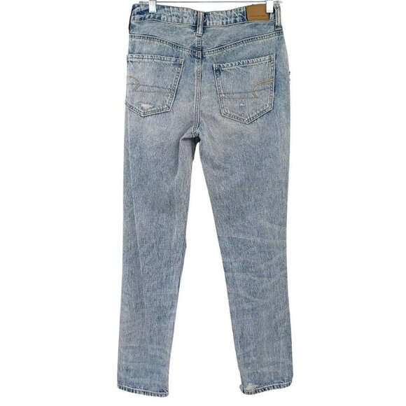 American Eagle Hi-Rise Tomgirl Embroidered Distressed Jean Medium Wash Women's 2 - Picture 2 of 12